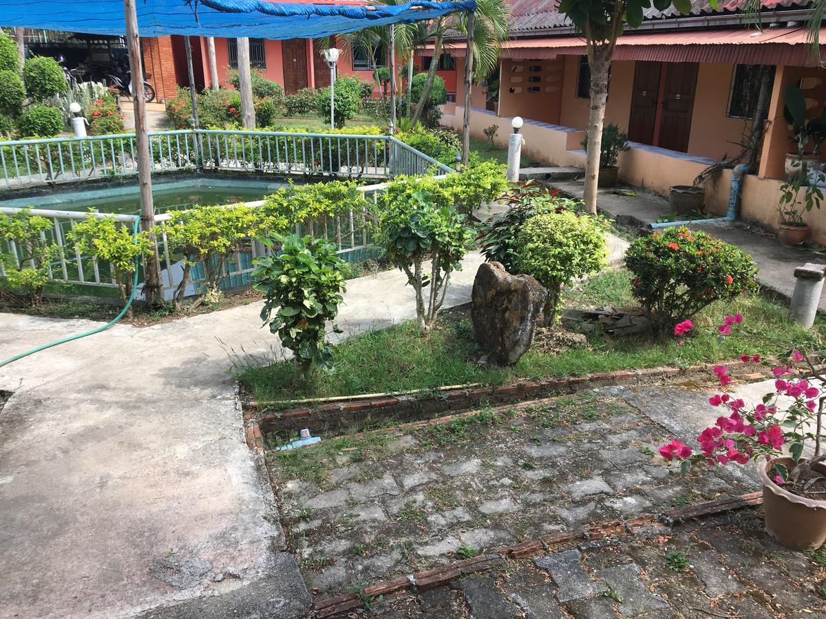 Sunshine Guesthouse Mae Sot Exterior photo